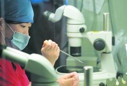 影响试管成功率的因素有哪些？试管婴儿必须剖腹产吗？